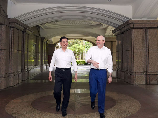 ▲▼美國在台協會處長谷立言與國安會秘書長吳釗燮會面。（圖／翻攝自Facebook／美國在台協會）