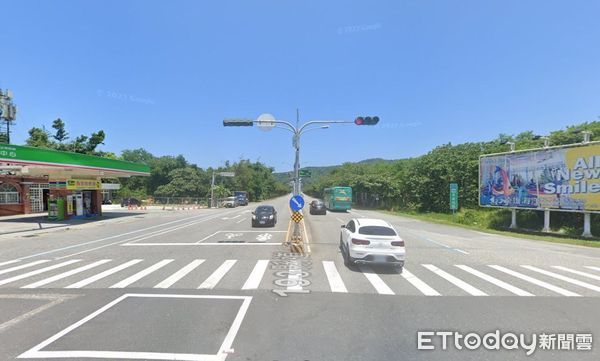 ▲花蓮大橋改建工程吊梁施工，預定4月27日至30日，採區段車道封閉單線雙向通行。（圖／公路局提供，下同）