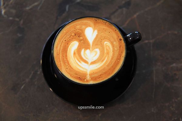 ▲▼【捷運小巨蛋咖啡】hierin coffee，城市叢林中莫蘭迪綠色歐風咖啡廳，松山區自家烘焙咖啡廳，美式咖啡只要70元、熱拿鐵85元，捷運小巨蛋站不限時咖啡廳。（圖／部落客UPSSMILE向上的微笑萍子 旅食設影授權提供）