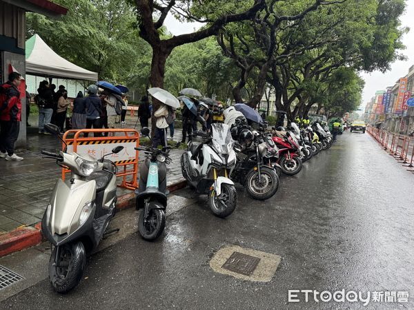 ▲▼機車,路權團體,公路局,機車路權促進會。（圖／記者李姿慧攝）