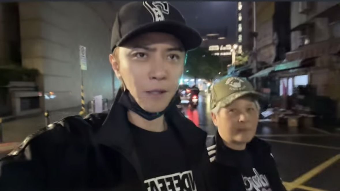 ▲▼羅志祥帶媽媽染頭髮。（圖／翻攝IG／showlo）