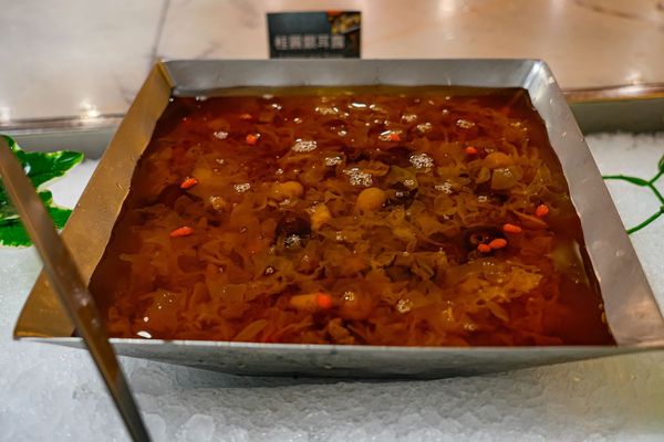 ▲▼豐FOOD海陸百匯 鮪魚季｜台北自助餐吃到飽，澎湃現流海鮮多國料理任你吃，週五限定鮪魚現切秀。（圖／部落客珊莎授權提供）