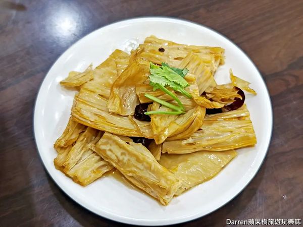 ▲▼蔡家牛肉麵。（圖／部落客Darren蘋果樹旅遊玩樂誌授權提供）