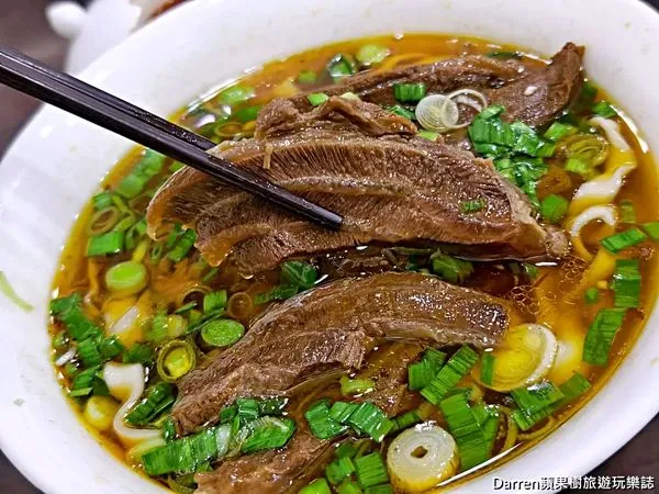 ▲▼蔡家牛肉麵。（圖／部落客Darren蘋果樹旅遊玩樂誌授權提供）