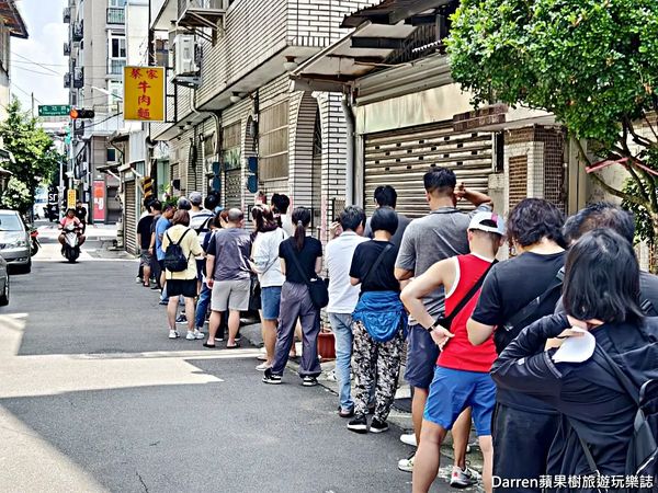 ▲▼蔡家牛肉麵。（圖／部落客Darren蘋果樹旅遊玩樂誌授權提供）
