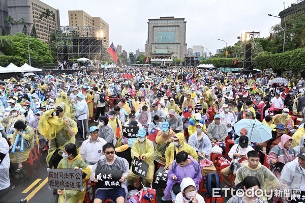 ▲ 國民黨主辦426「反綠共 戰獨裁 凱道一起站出來！」大型集會活動 。（圖／記者李毓康攝）