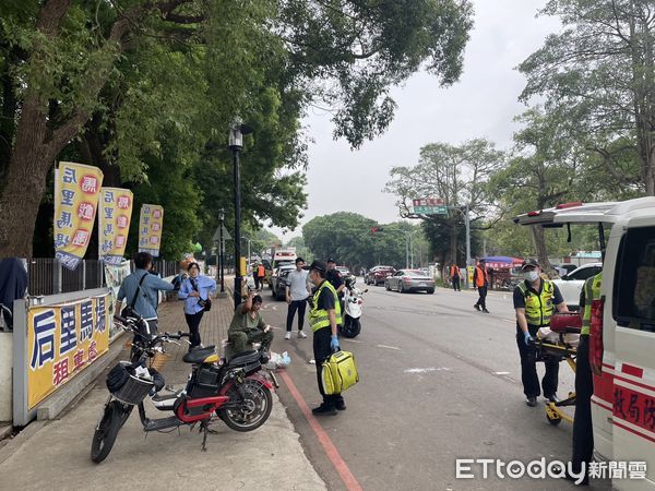 ▲▼后里馬場旁的腳踏車業者為攬客起糾紛，竟而有10多人打群架，有6男2女受傷送醫。（圖／民眾提供，下同）