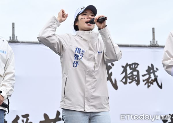▲▼ 國民黨主辦426「反綠共 戰獨裁 凱道一起站出來！」大型集會活動，國民黨發言人楊智伃。（圖／記者李毓康攝）
