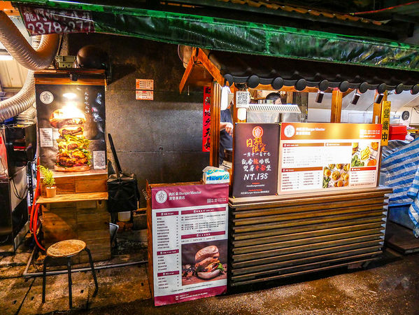 ▲▼肉匠爺漢堡專賣店。（圖／部落客鄉民食堂授權提供，勿擅自翻攝）