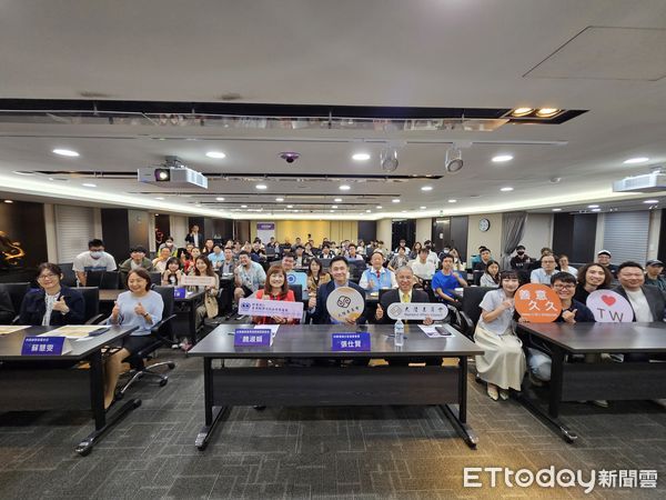 ▲▼陸委會港澳蒙藏處副處長魏淑娟出席「攜手共榮&邁向美好：在台港澳學生/人士 就業創業生活分享會」。（圖／記者陳冠宇攝）