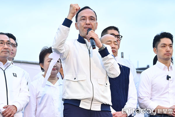 ▲▼國民黨主辦426「反綠共 戰獨裁 凱道一起站出來！」大型集會活動，國民黨黨主席朱立倫。（圖／記者李毓康攝）