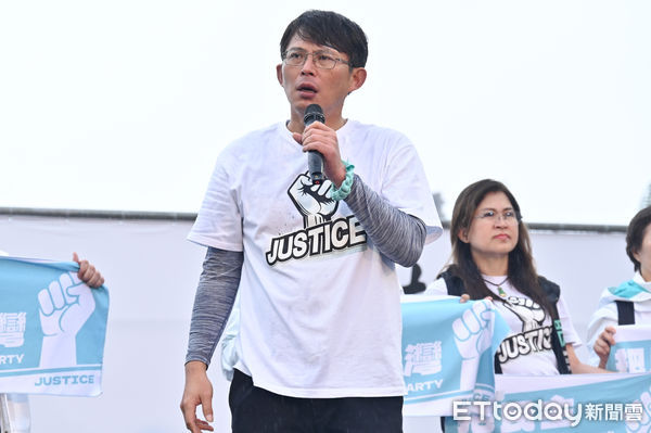 ▲▼國民黨主辦426「反綠共 戰獨裁 凱道一起站出來！」大型集會活動，台灣民眾黨黨主席黃國昌。（圖／記者李毓康攝）