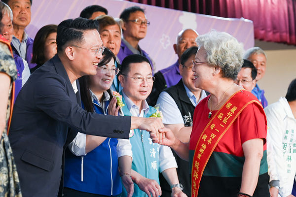 ▲蘆竹區表揚43位模範母親