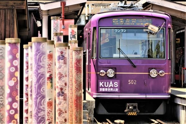 ▲▼日本自由行，在京都搭嵐山小火車。（圖／ReadyGo提供）