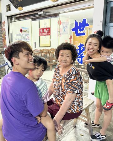 ▲▼ 蔡阿嘎發文哀悼阿嬤。（圖／翻攝自Facebook／蔡阿嘎）