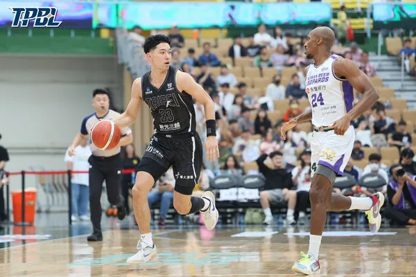 ▲戰神雷蒙恩，雲豹高錦瑋、克羅馬、威廉斯。（圖／TPBL職籃提供）