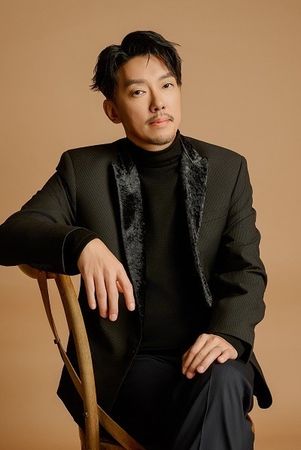 ▲段鈞豪加入新經紀公司，與27年好友成一家人。（圖／艾迪昇提供）