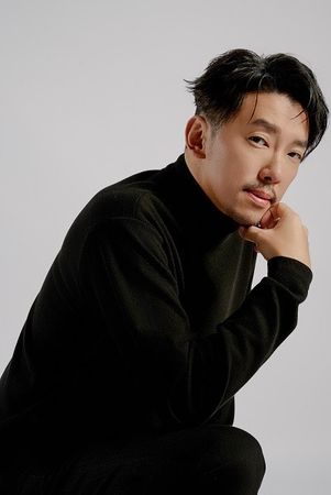 ▲段鈞豪加入新經紀公司，與27年好友成一家人。（圖／艾迪昇提供）