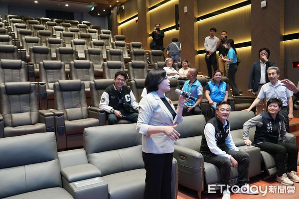 ▲斗六教師研習中心的智慧優質會議室、視聽教室，提供給老師最完整研習場域。（圖／記者游瓊華翻攝）