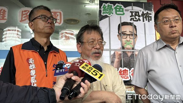 ▲▼ 徐尚賢遭羈押10天！律師曝看守所律見現況　領銜人喊：罷免不退縮。（圖／記者吳世龍攝）