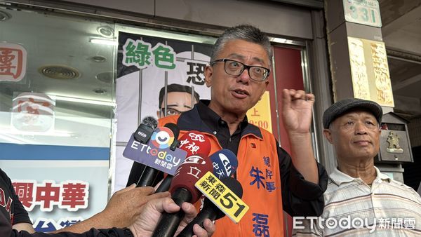 ▲▼ 徐尚賢遭羈押10天！律師曝看守所律見現況　領銜人喊：罷免不退縮。（圖／記者吳世龍攝）