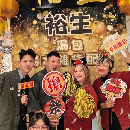 拚流量豁出去／吞蛇吃蟲沒流量　小甜甜大陸創業鎩羽返台