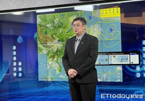 ▲▼中央氯象署氣象預報中心主任陳怡良說明梅雨展望。（圖／記者周湘芸攝）