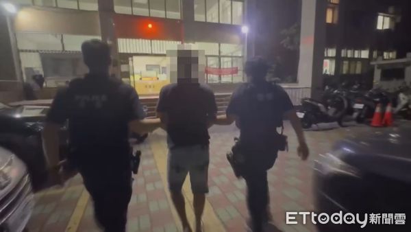 ▲▼ 台南市街頭昨(28)日晚間7時許發生一起警匪追逐案            。（圖／記者林東良翻攝）