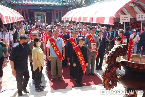 ▲「明延平王鄭成功來台364週年中樞祭典」29日於台南延平郡王祠隆重舉行，中央地方及日本平戶市代表齊聚與祭，延續歷史深厚情誼。（記者林東良翻攝，下同）