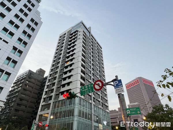 ▲▼         新世界   。（圖／記者項瀚攝）