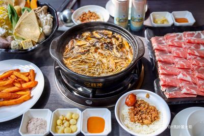 連年入選米其林推介!台中鮮菇餐廳坐擁山巒美景 必點花菇肉燥飯