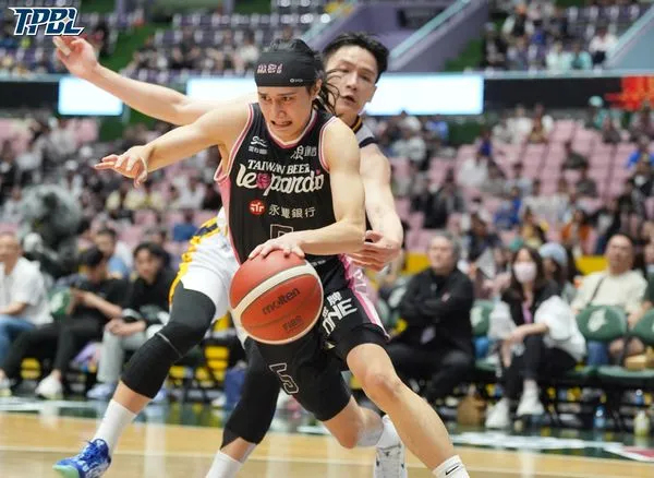 ▲雲豹高錦瑋、克羅馬、王皓吉，特攻林韋翰、飛馳。（圖／TPBL提供）