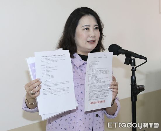 ▲▼吳思瑤  聯訪 批評秘書長周萬來是周亂來 周不來。（圖／記者屠惠剛攝）