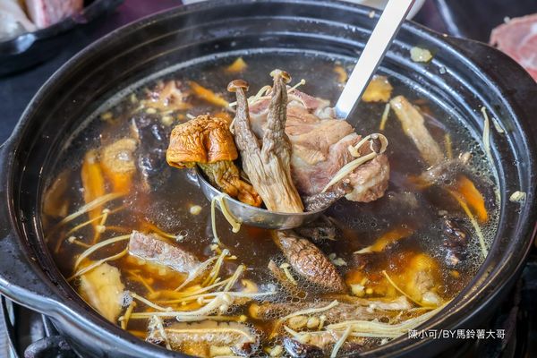 ▲▼【台中火鍋美食】菇神新社店，台中米其林必比登推薦餐廳。（圖／部落客陳小可的吃喝玩樂授權提供）