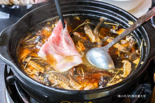 ▲▼【台中火鍋美食】菇神新社店，台中米其林必比登推薦餐廳。（圖／部落客陳小可的吃喝玩樂授權提供）