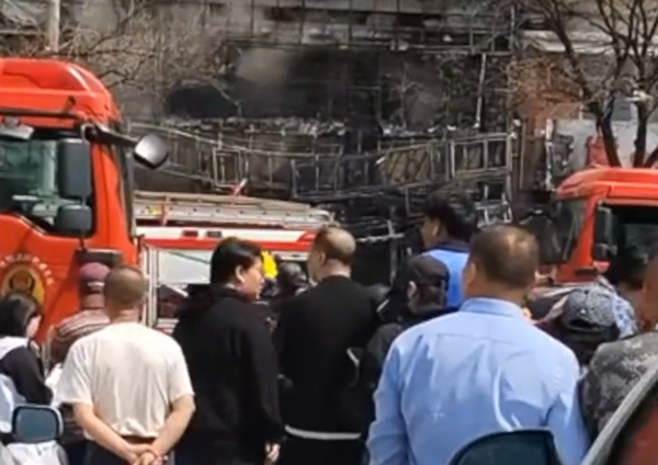 ▲▼遼寧餐廳大火。（圖／翻攝自微博）