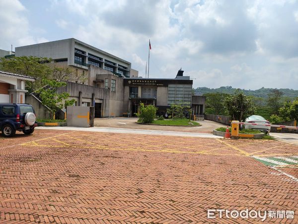 ▲苗栗縣風姓男子未幫愛犬注射狂犬病疫苗挨罰又拒繳，縣府移送強制執行後才乖乖繳納。（圖／記者楊永盛翻攝）