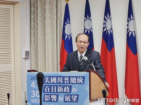 ▲▼20250430 「美國川普總統百日新政的影響與展望」座談會，嚴震生、邱達生、馬振坤、張登及。（圖／記者陳冠宇攝）。（圖／記者陳冠宇攝）