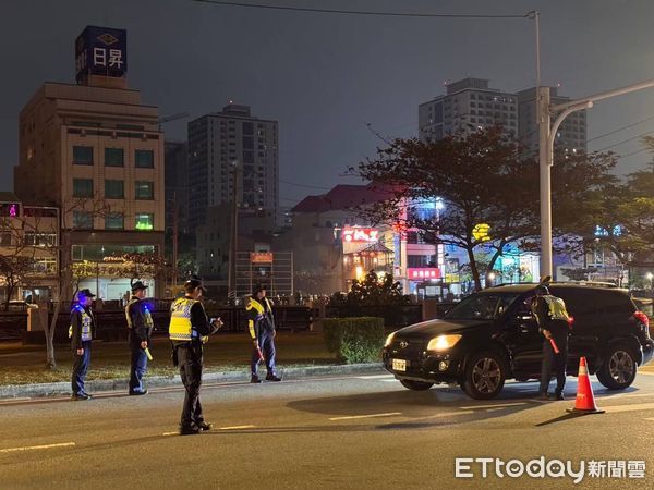 ▲台南市警局加強取締酒駕與大貨車違規，有效降低交通事故發生率。（記者林東良翻攝，下同）