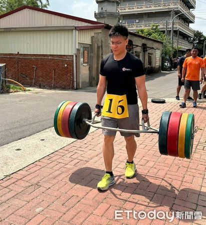 ▲台南市消防局第一大隊辦理繩索救援訓練，強化人員災害現場應變與默契。（記者林東良翻攝，下同）