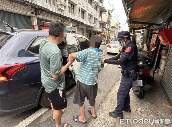 ▲▼   竹崎暖警為民服務，替中風失智老翁找到溫暖的家    。（圖／竹崎分局提供）