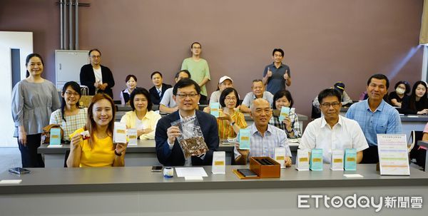 ▲成大微生物團隊結合微生物科技與天然機能性風味物質，為咖啡注入前所未有的生命力。（圖／記者林東良翻攝，下同）