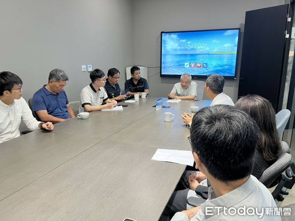 ▲南投地檢署綠能平臺小組實地訪視廠商，落實檢警調廉政風與綠能產業聯繫交流。（圖／記者高堂堯翻攝）