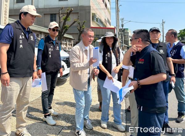 ▲為了改善雲林縣海線鄉鎮的行人安全環境，立法委員丁學忠今日邀集內政部國土管理署望聖副署長、縣政府及相關公所等單位，進行會勘要求中央盡速核定補助經費。（圖／記者游瓊華翻攝）