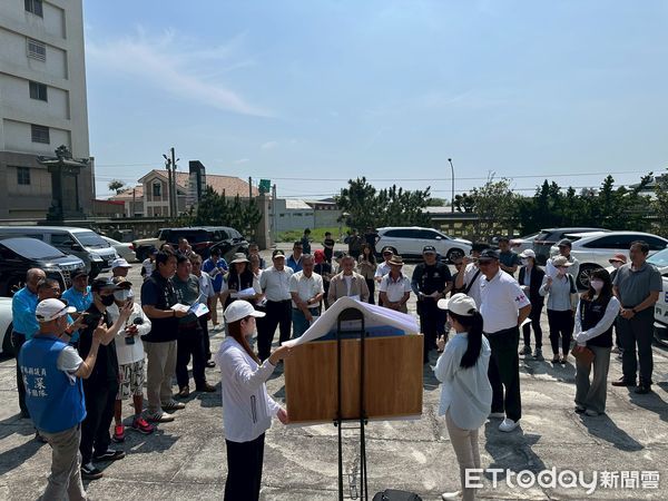 ▲為了改善雲林縣海線鄉鎮的行人安全環境，立法委員丁學忠今日邀集內政部國土管理署望聖副署長、縣政府及相關公所等單位，進行會勘要求中央盡速核定補助經費。（圖／記者游瓊華翻攝）