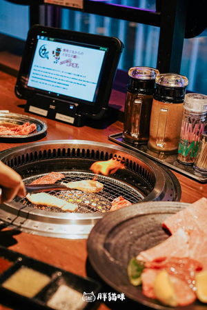 ▲▼日本大阪燒肉吃到飽推薦【炭火燒肉力丸心齋橋店】。（圖／部落客胖貓咪的奇幻旅程授權提供）