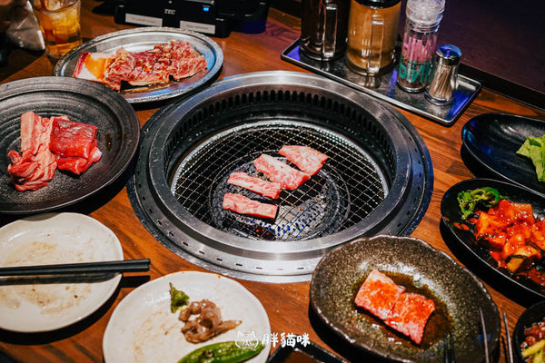 ▲▼日本大阪燒肉吃到飽推薦【炭火燒肉力丸心齋橋店】。（圖／部落客胖貓咪的奇幻旅程授權提供）