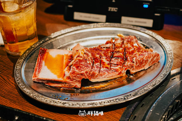 ▲▼日本大阪燒肉吃到飽推薦【炭火燒肉力丸心齋橋店】。（圖／部落客胖貓咪的奇幻旅程授權提供）