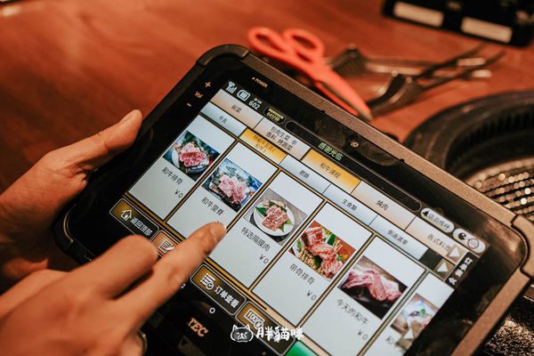 ▲▼日本大阪燒肉吃到飽推薦【炭火燒肉力丸心齋橋店】。（圖／部落客胖貓咪的奇幻旅程授權提供）