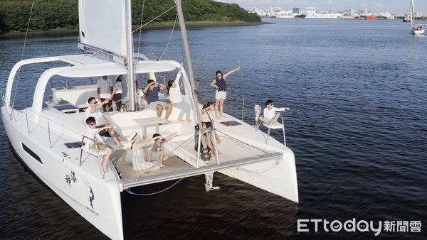 ▲台南帆船嘉年華活動，民眾可搭乘洛神雙體帆船，體驗海上風光。（圖／記者林東良翻攝，下同）